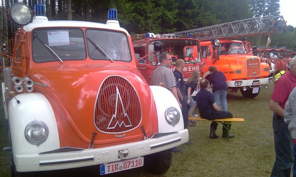 Oldtimerfeuerwehrtreffen Neubau 2011